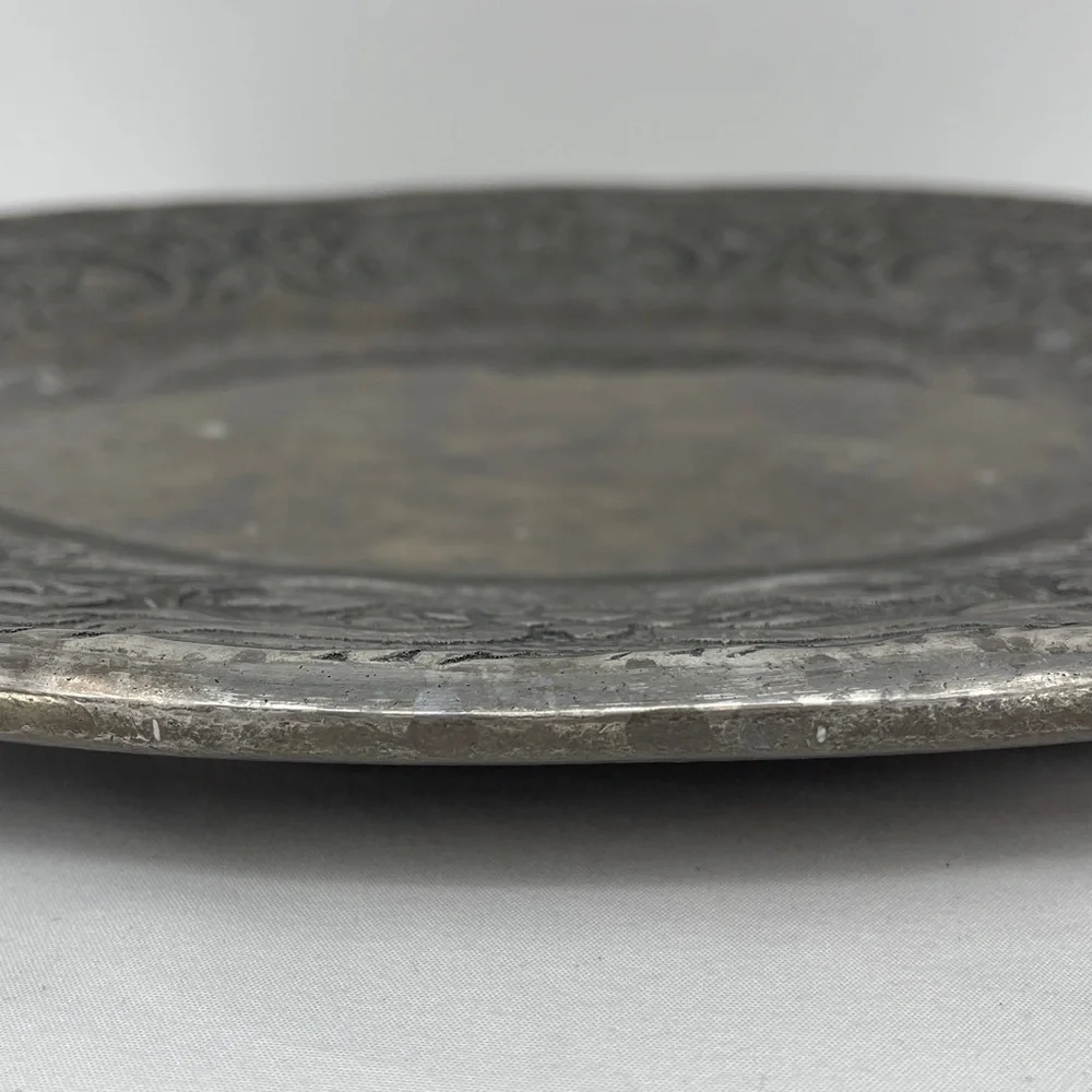Wilton Armetale Antique-Style Embossed Round PEWTER Tray in Silver Gray WW&MARY